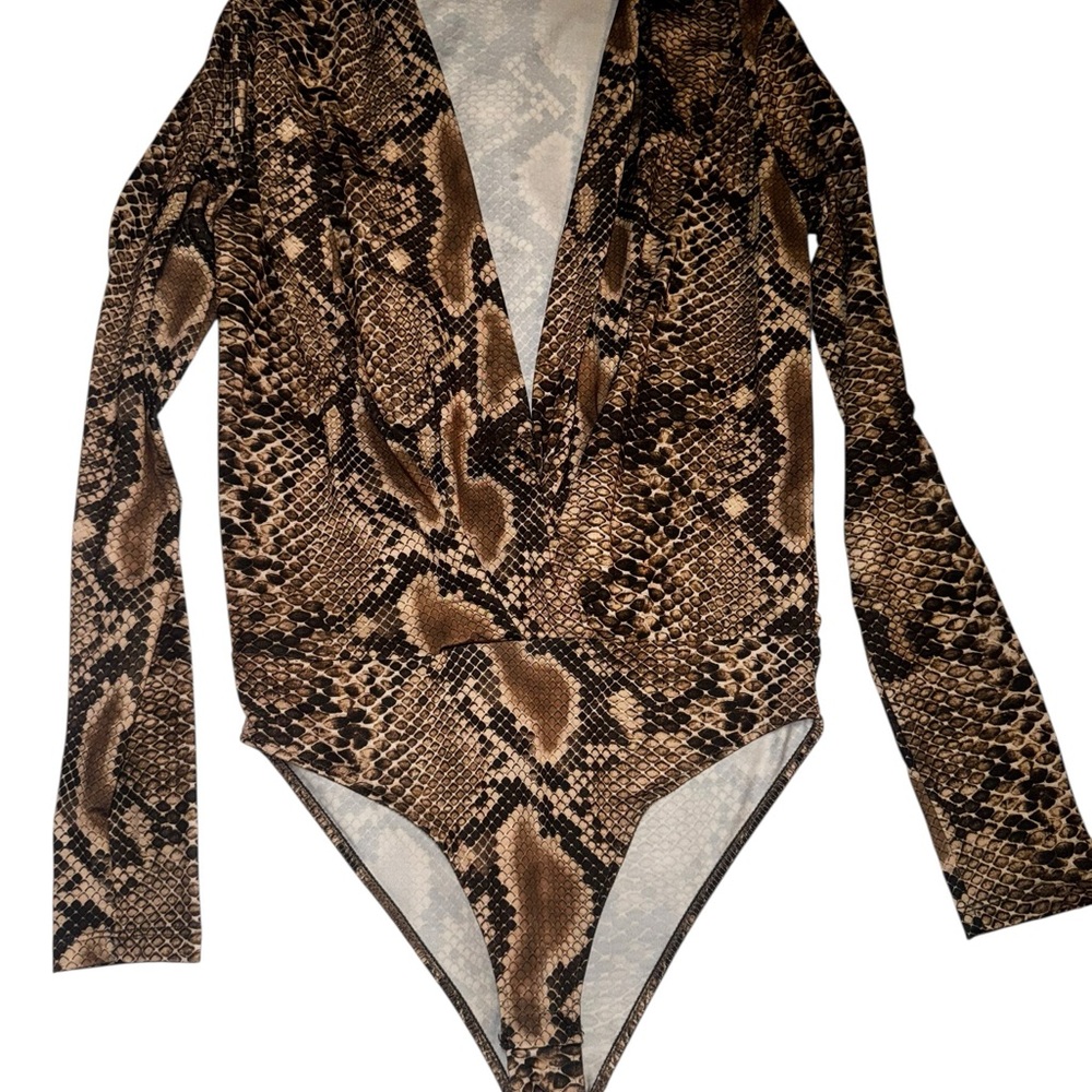 Zara Beige Snake Print Top - Picture 3 of 8